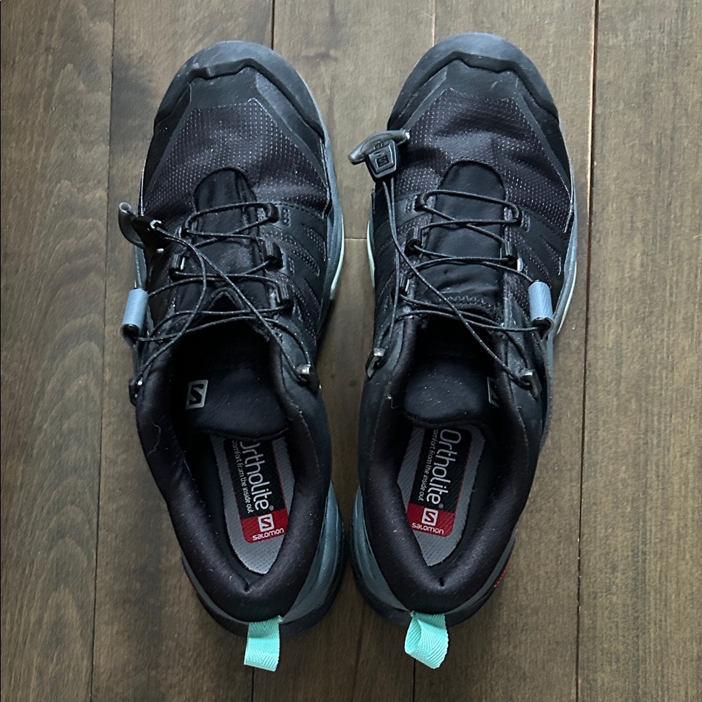 Salomon Men's Black and Teal Athletic Shoes